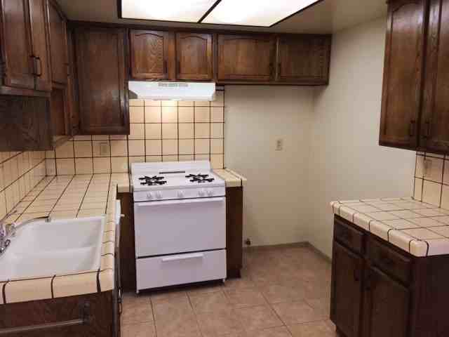 1322 W 9th St #207 - Photo 3 of 5