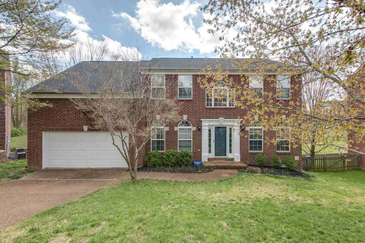 808 Glenavon Ct - Photo 3 of 28