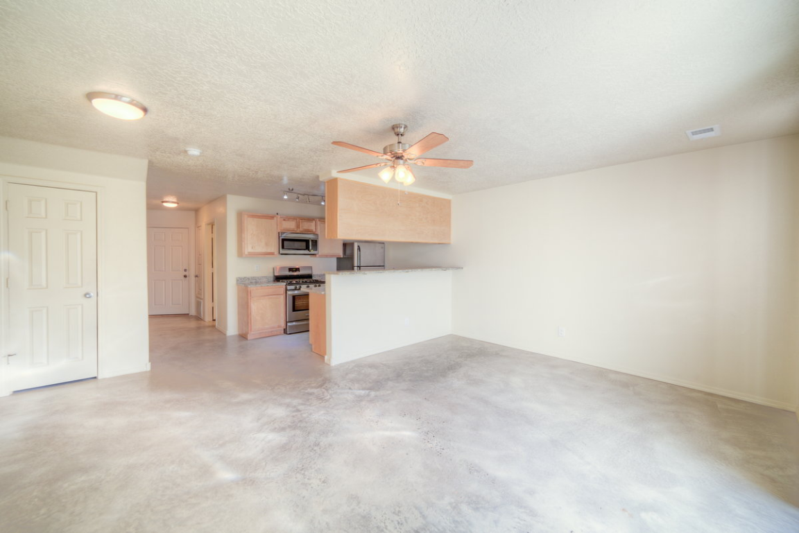 1120 Griegos Rd Nw Bldg B - Photo 7 of 28