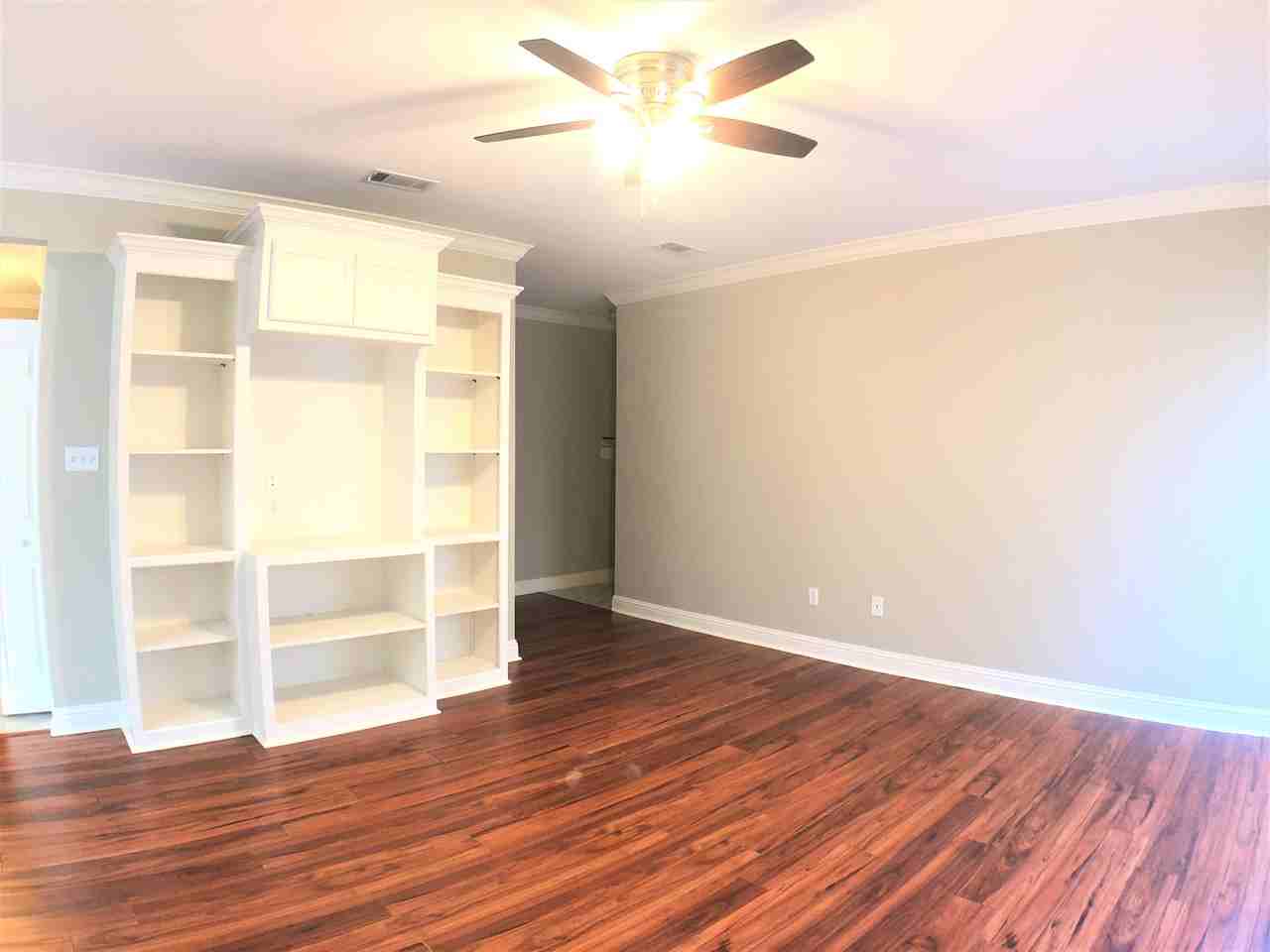 710 E Boyd Dr #1706 - Photo 2 of 15