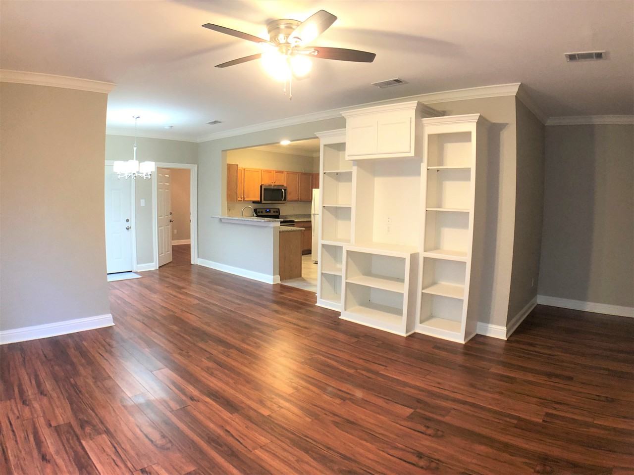 710 E Boyd Dr #1706 - Photo 3 of 15