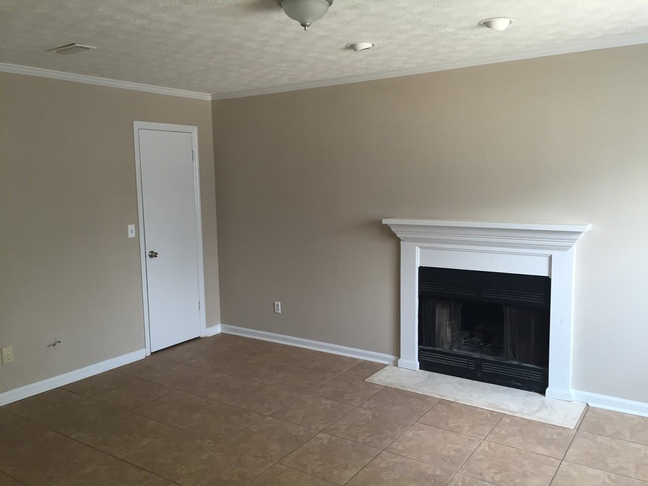 815 Willow Pointe - Photo 3 of 9