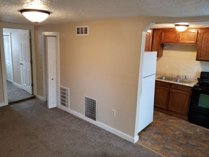 238 1/2 1/2 Terry Ave - Photo 2 of 6