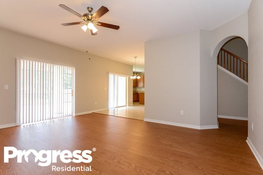 18318 Holland House Loop - Photo 2 of 20
