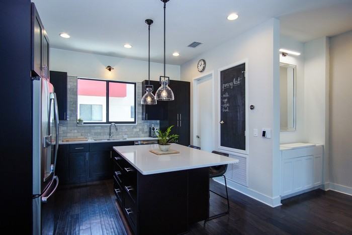 814 2nd Ave N - Photo 2 of 25