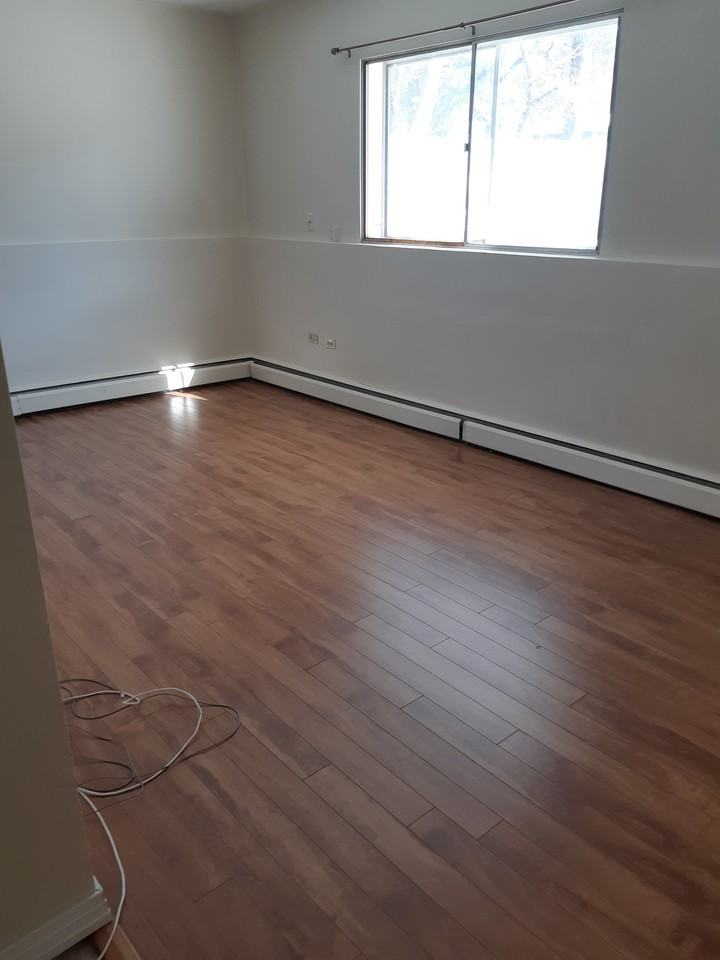 11010 53 Avenue #2 Bedroom - Photo 2 of 27