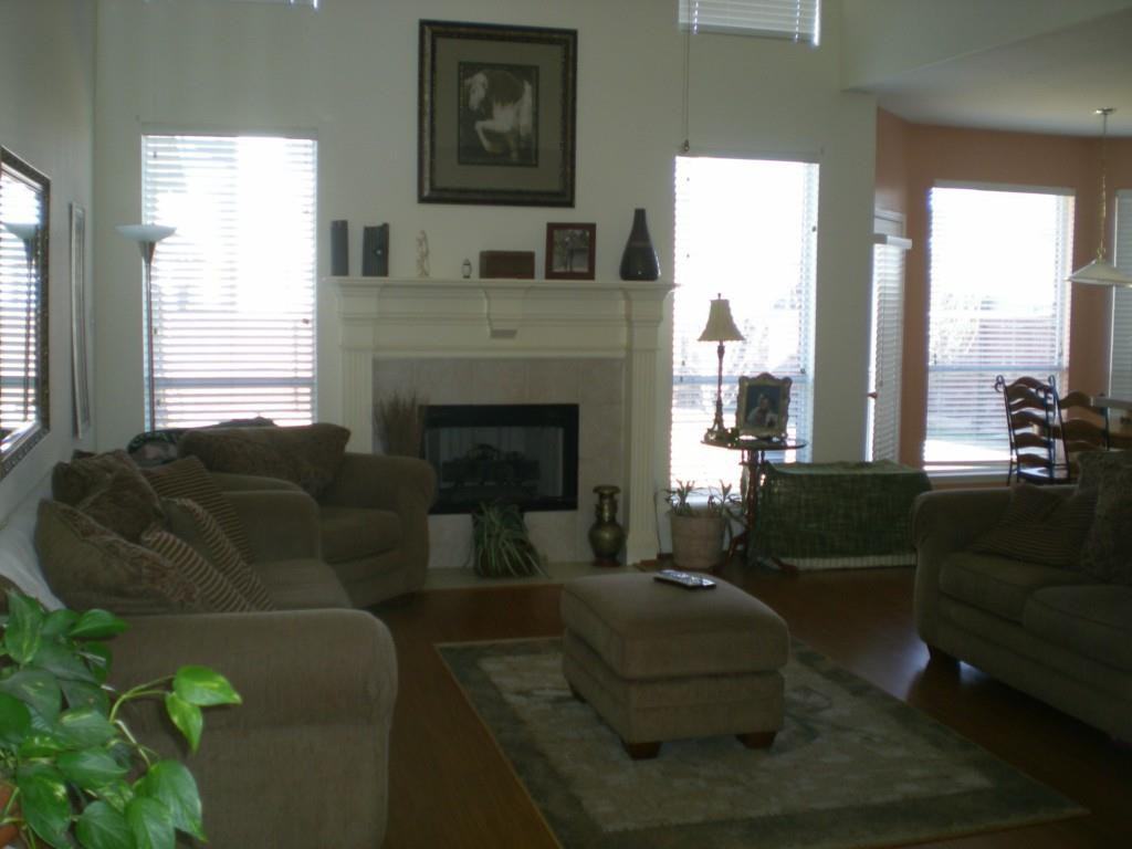 709 Big Horn Ct - Photo 3 of 9