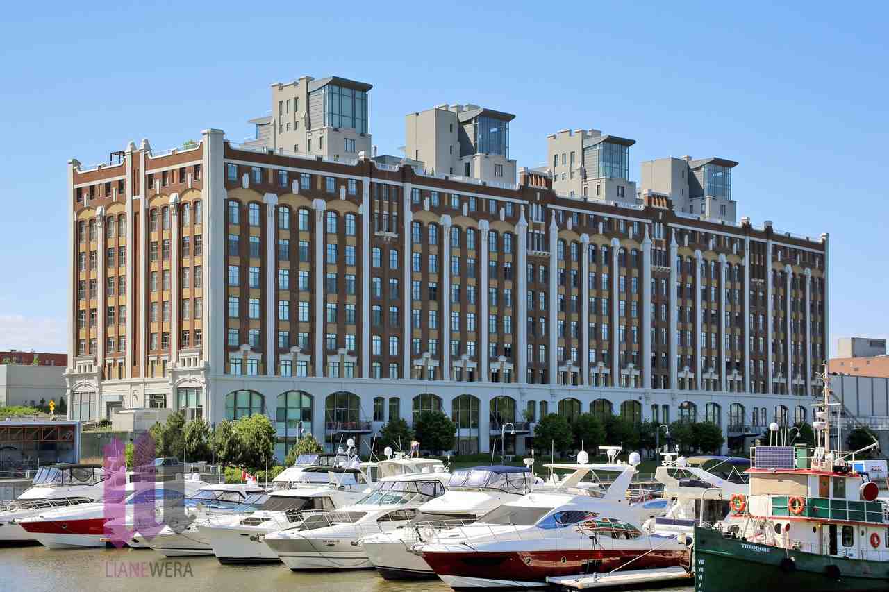 1000 Rue de la Commune Est, Montréal, QC H2L 5C1 2 Bedroom Apartment