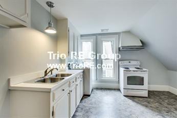 244 Wales St 2 - Photo 2 of 8