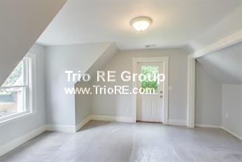 244 Wales St 2 - Photo 3 of 8