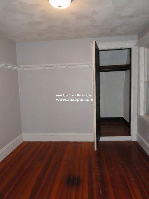 37 Bellevue Ave 3rdFL - Photo 2 of 27