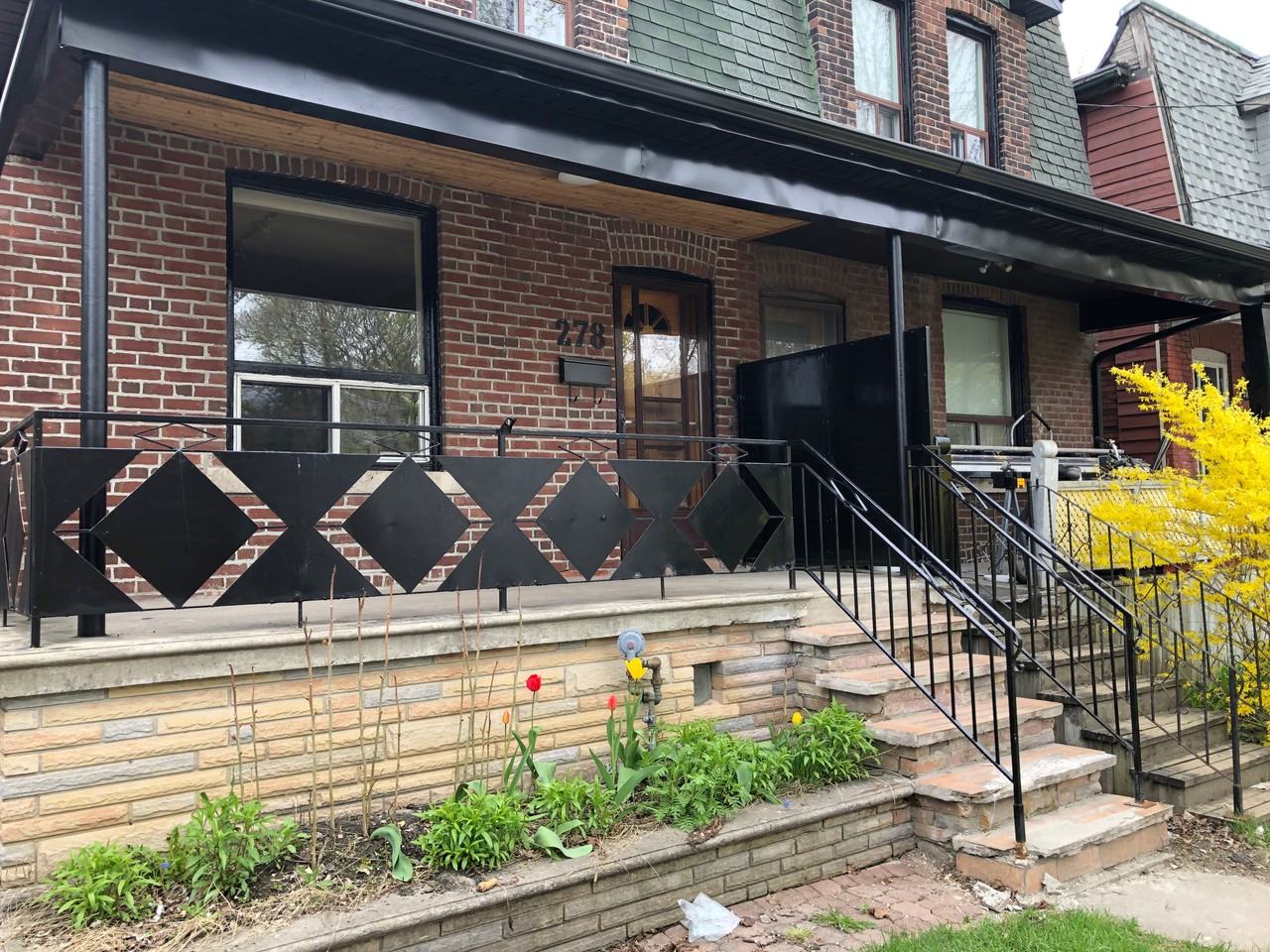 Bathurst St & Dupont St - Photo 2 of 10