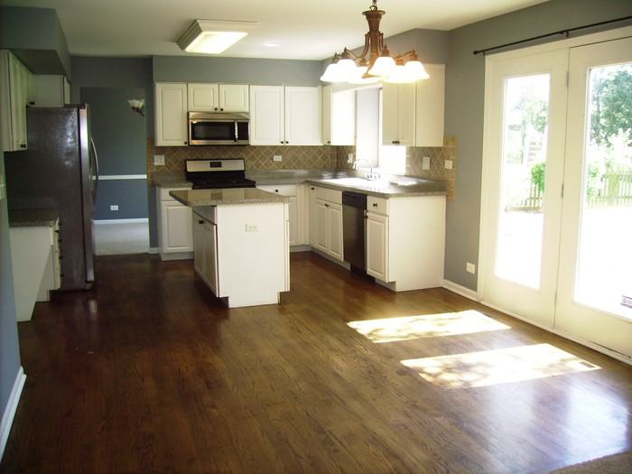 5104 Coneflower Dr - Photo 2 of 12