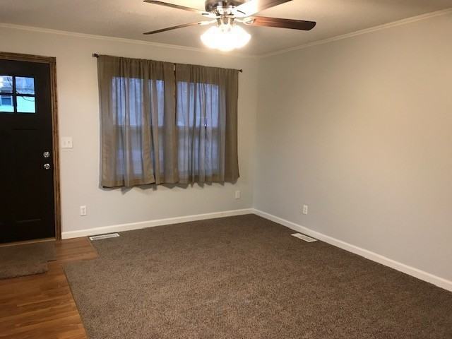 1412 Pamela Ln - Photo 3 of 20