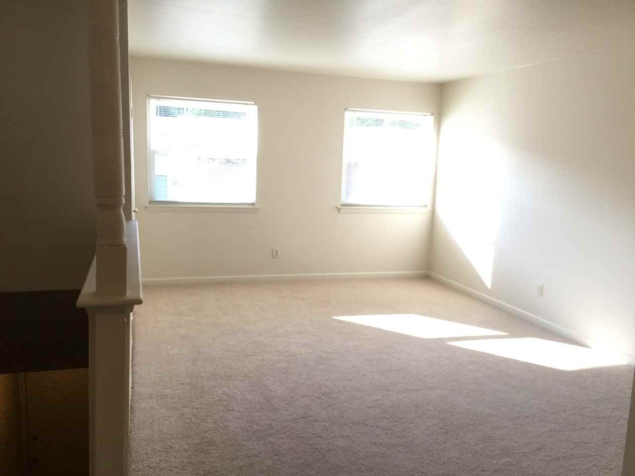 2212 Pine Shore Ct - Photo 2 of 10