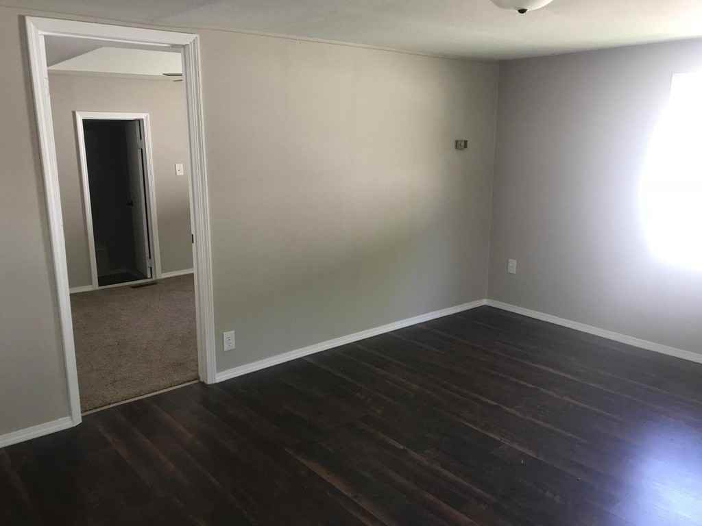 4432 West 2nd St N - Photo 2 of 7