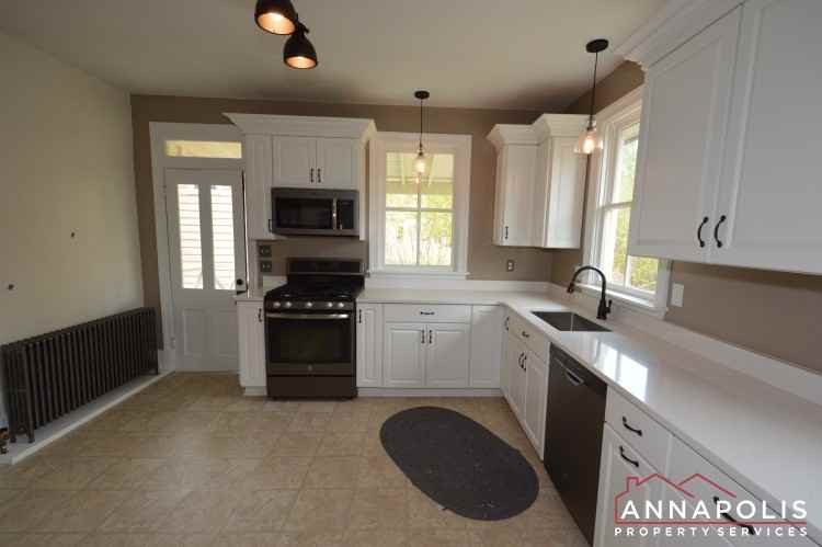 39 Franklin Street - Photo 3 of 23