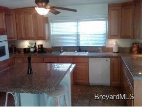 212 Cynthia Ln - Photo 2 of 9