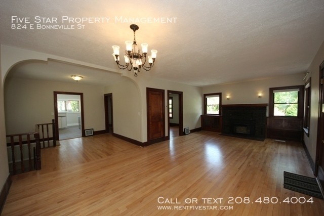 824 E Bonneville St - Photo 2 of 13