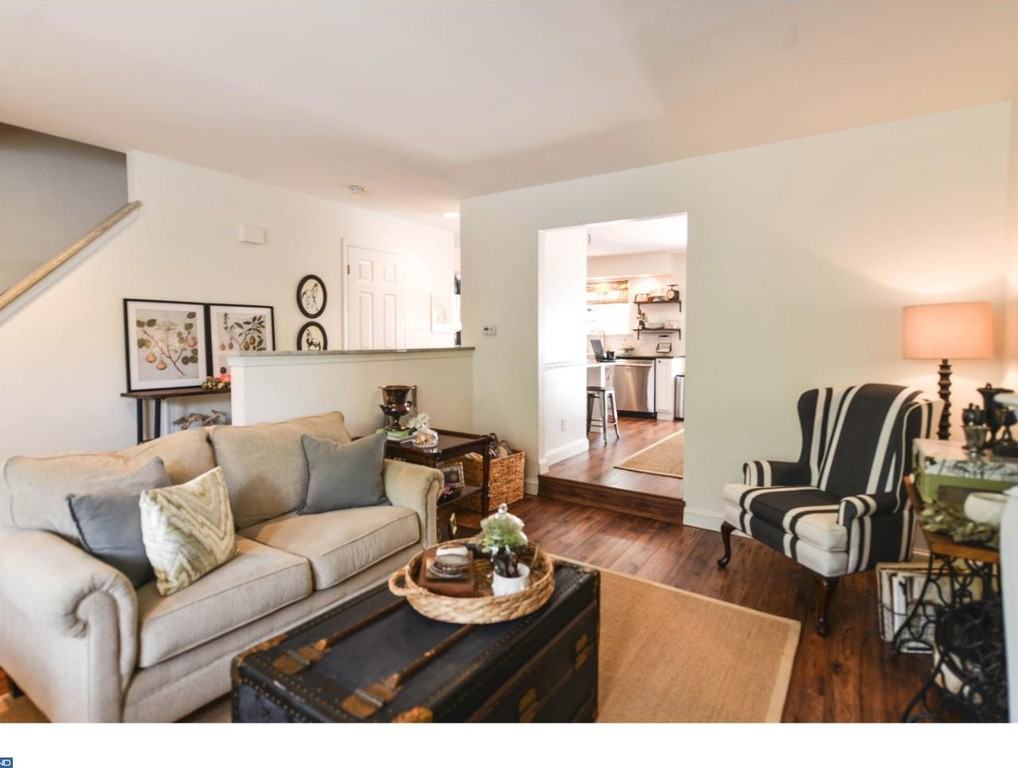 140 Pendragon Way - Photo 2 of 19