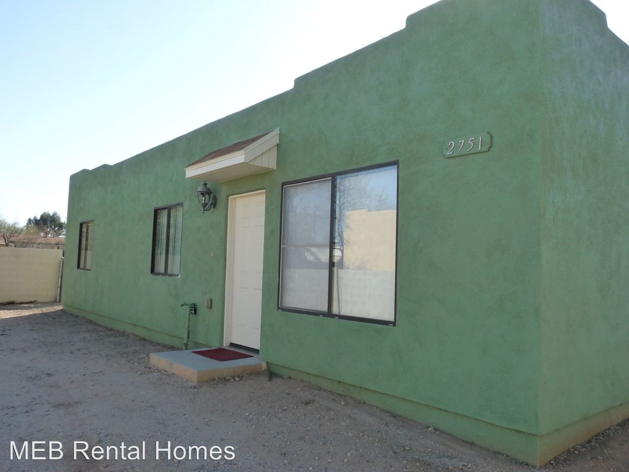 2751 N Castro Ave - Photo 2 of 16