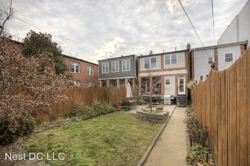 1211 Park Rd NW - Photo 2 of 29