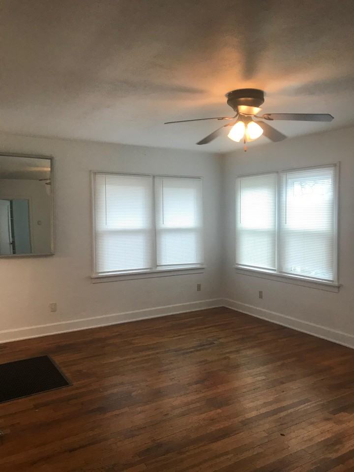 255 S 11th St - Photo 3 of 3