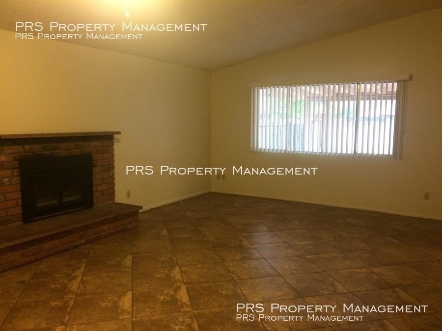 3729 S Kenneth Pl - Photo 3 of 15