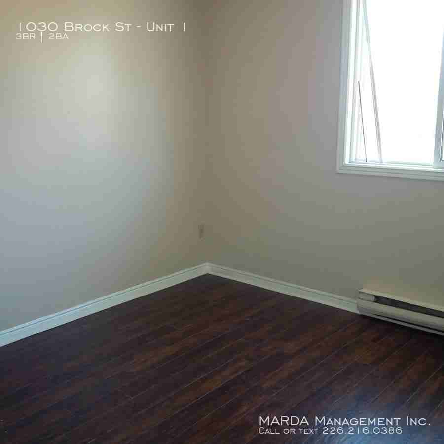 1030 Brock St - Photo 3 of 8
