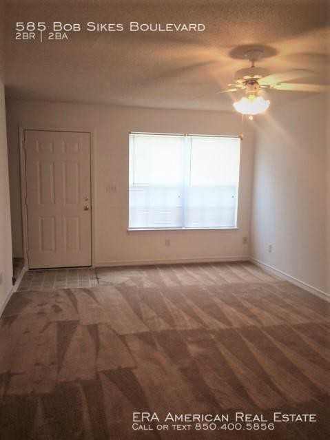 585 Bob Sikes Blvd - Photo 2 of 11