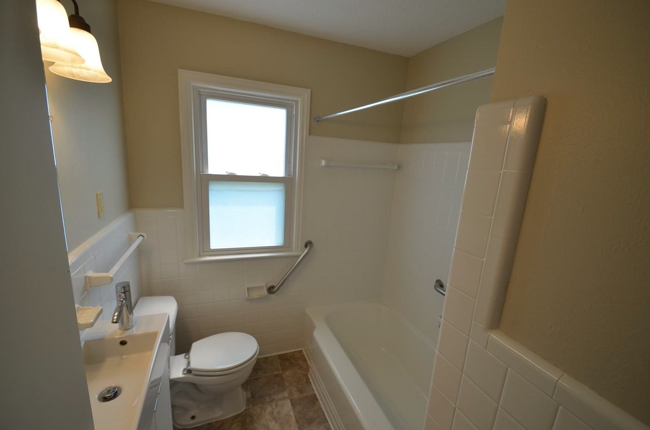 6700 Elliot Ave S - Photo 3 of 7