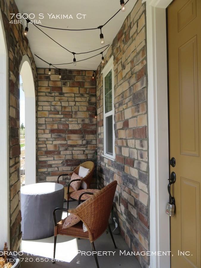 7600 S Yakima Ct - Photo 3 of 29