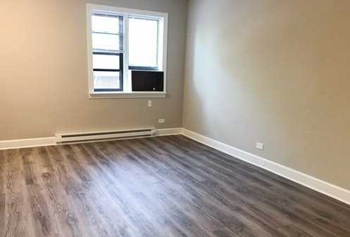 549 W Aldine - Photo 2 of 6