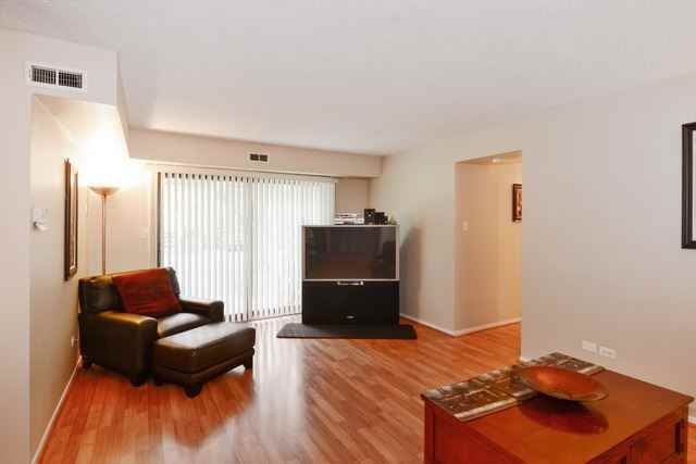 1402 Woodhollow Dr #B - Photo 2 of 10