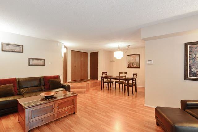 1402 Woodhollow Dr #B - Photo 3 of 10
