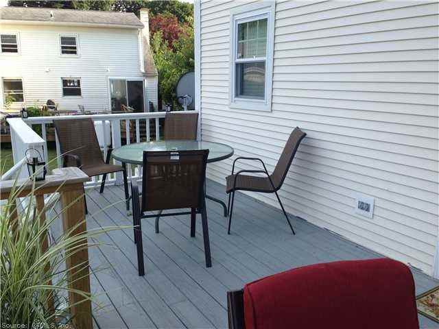 12 Sachem Rd - Photo 2 of 7