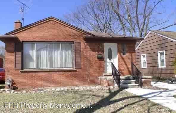 19481 Lexington St - Photo 2 of 16