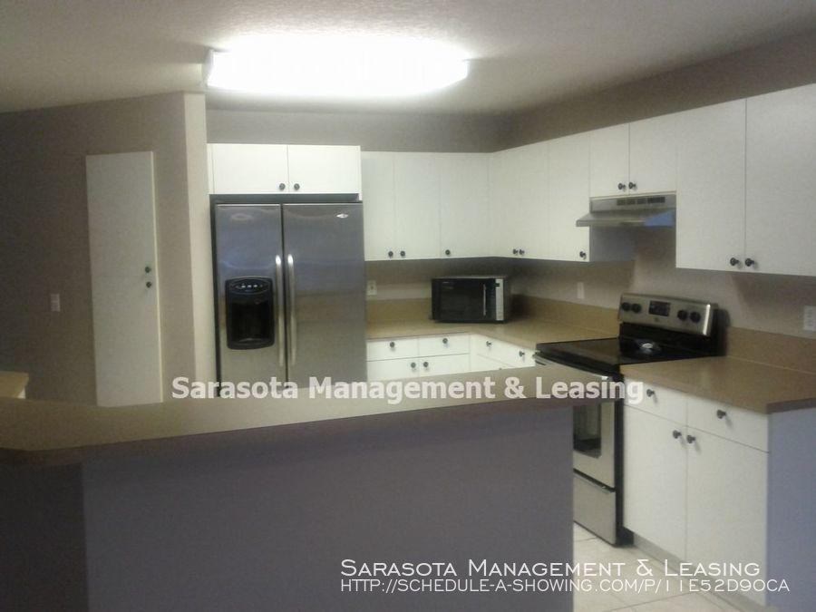 4251 Molokai Dr - Photo 3 of 6