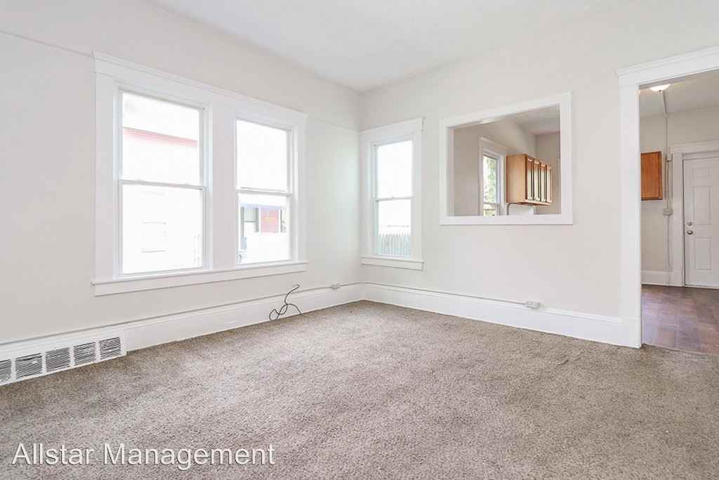 2810 Woodbridge Ave - Photo 2 of 23