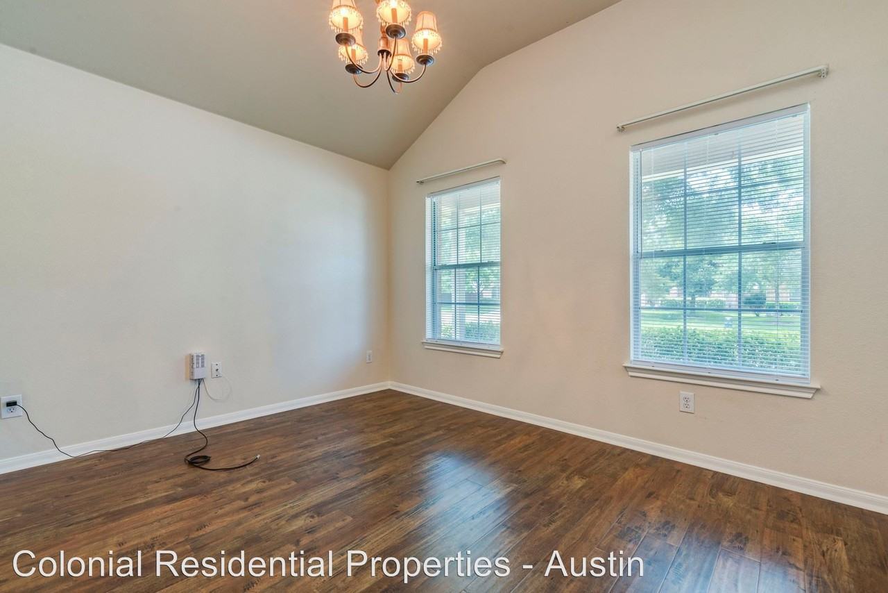 18513 Silent Water Way - Photo 3 of 25