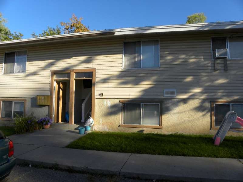 231 South 400 West - Photo 2 of 7