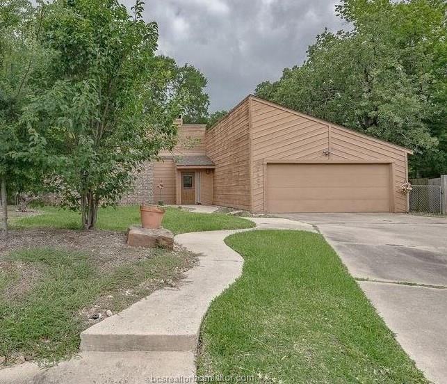 2607 Vicksburg Ct - Photo 2 of 16