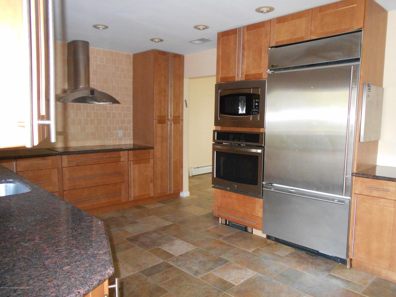 10 Harvest Ct - Photo 3 of 24