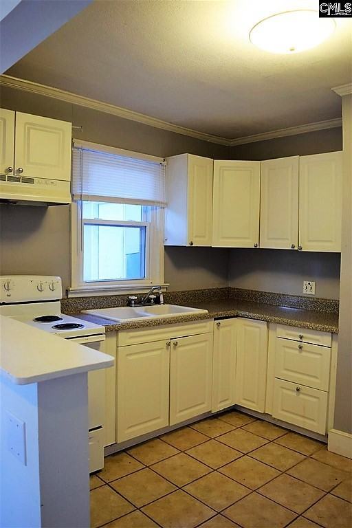 2420 Rigby Dr - Photo 3 of 14