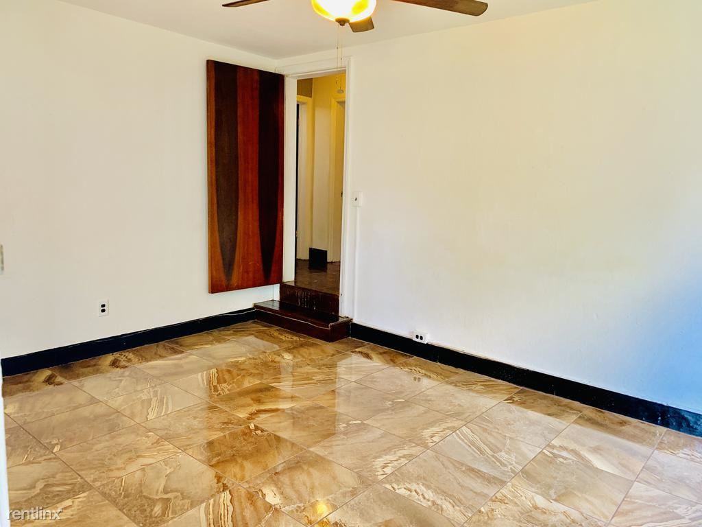 10016 Renfrew Rd - Photo 3 of 18