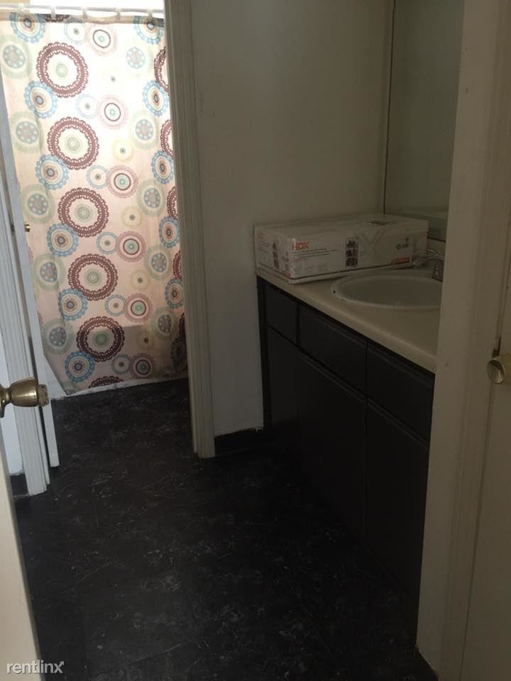 2531 Wellons Ave - Photo 3 of 14