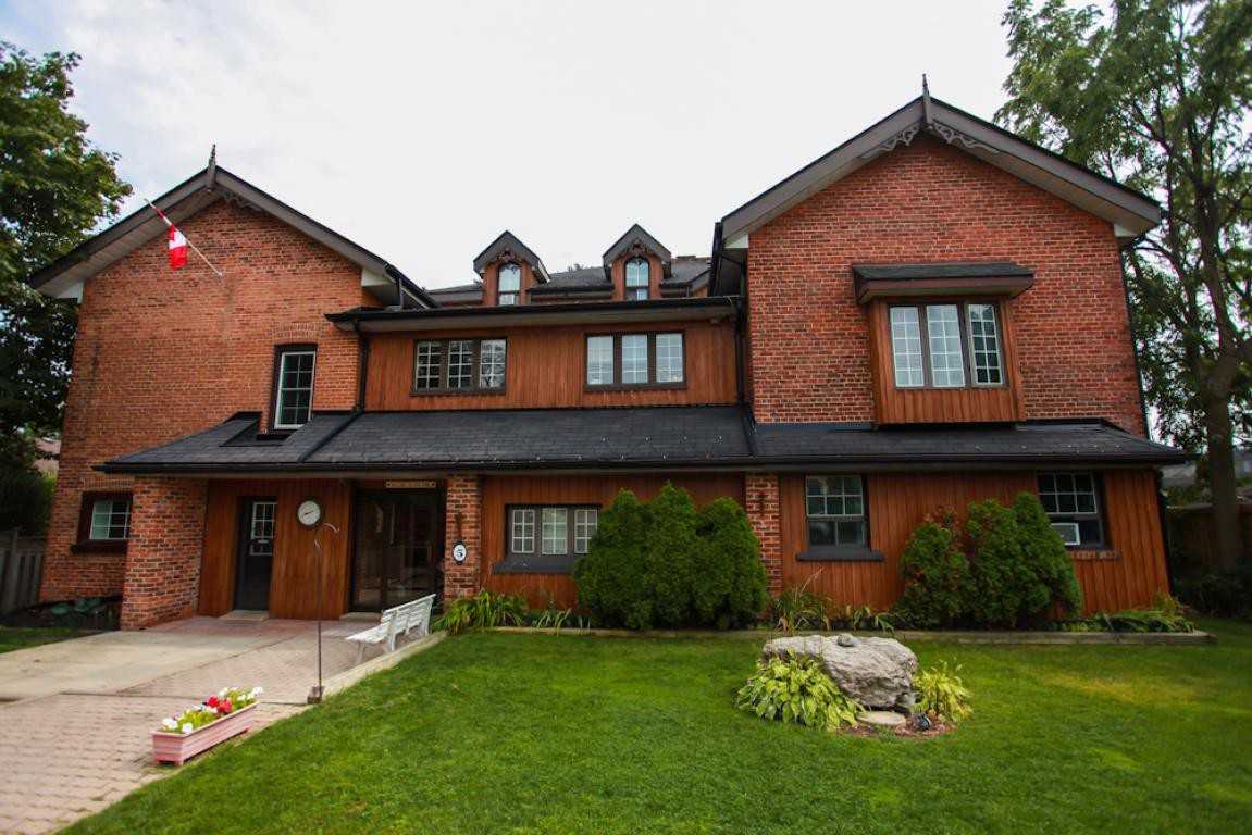 5 WELLINGTON STREET EAST - Photo 2 of 8