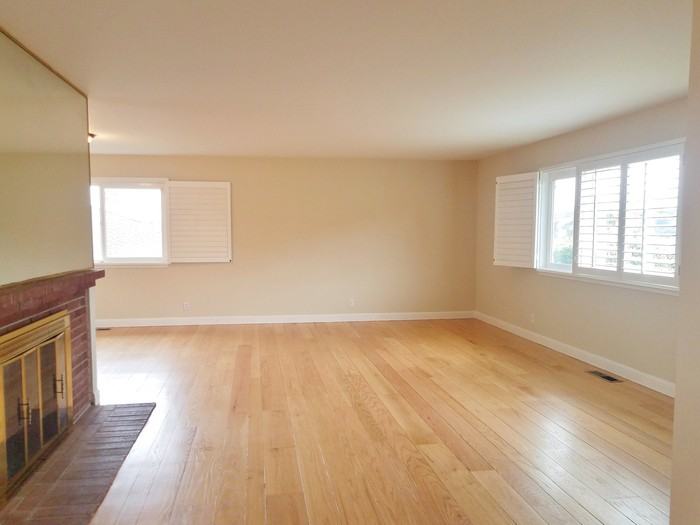 2261 Longview Dr - Photo 3 of 29