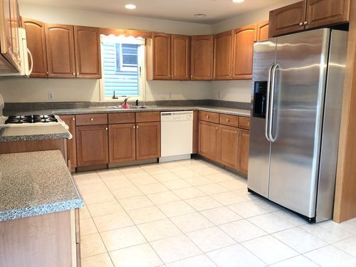 115 E Central Blvd A - Photo 3 of 8