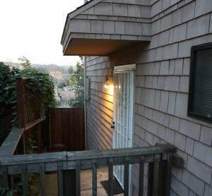 1821 MacArthur Blvd - Photo 3 of 18